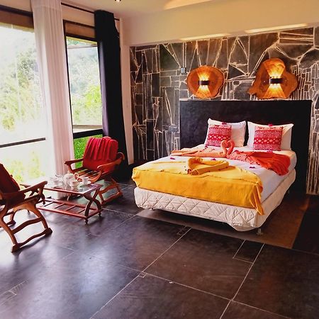 Kandy Ivy Mountain View Resort Bagian luar foto