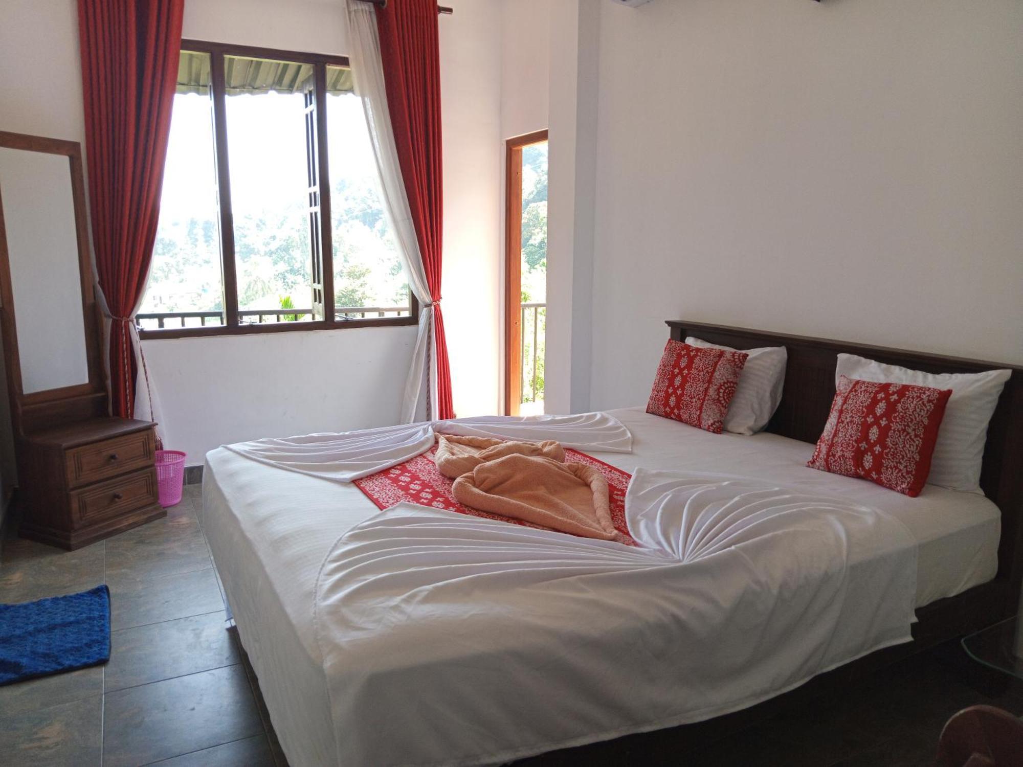 Kandy Ivy Mountain View Resort Bagian luar foto