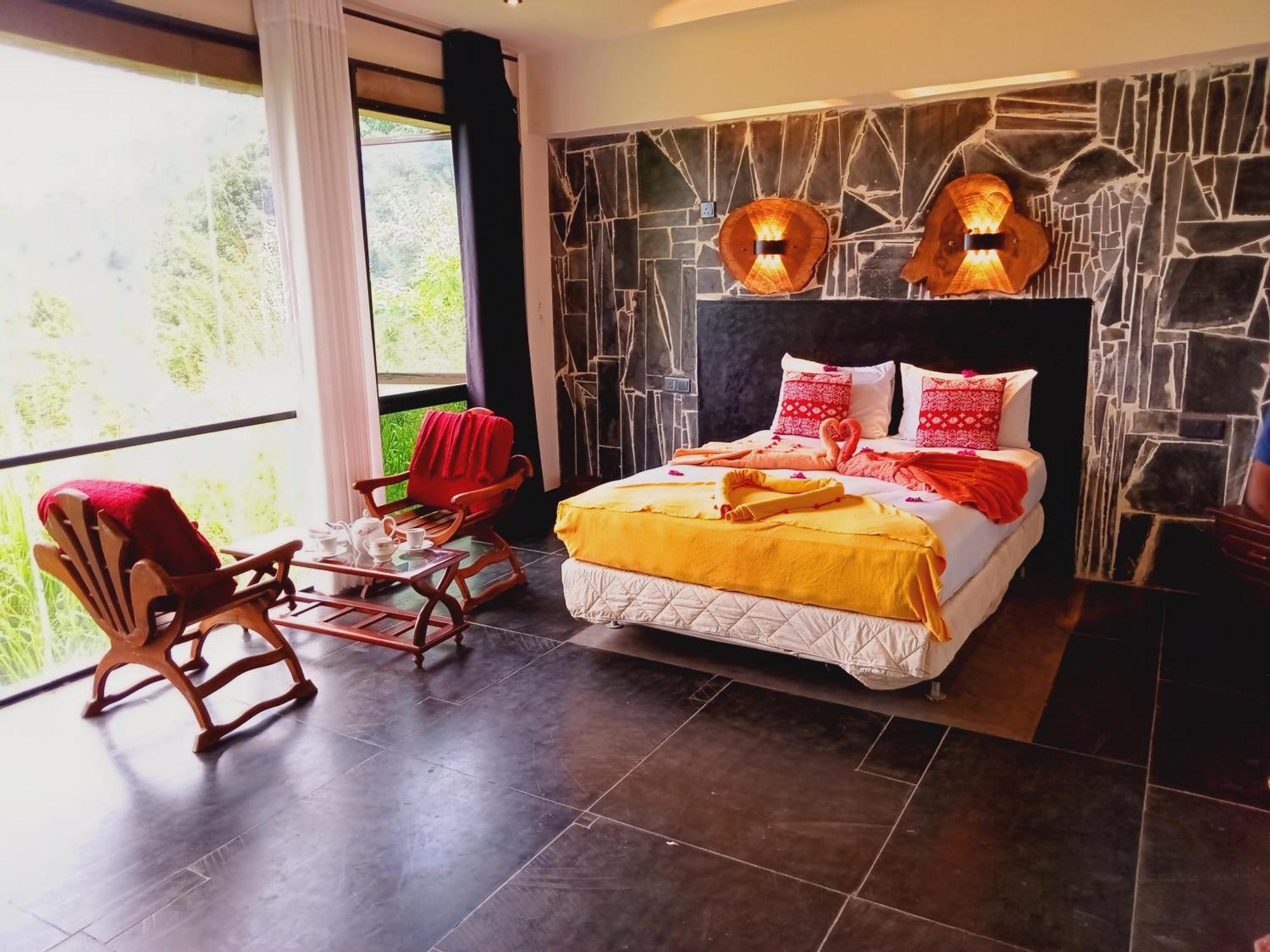 Kandy Ivy Mountain View Resort Bagian luar foto